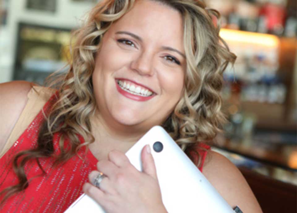 160: Head Into 2023 Strong with Desiree Martinez